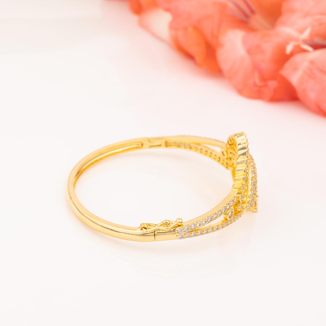 Amazon.com: DollsofIndia Gold Plated Hinge Bracelet with Peacock Design -  Free Size (KH57): Clothing, Shoes & Jewelry